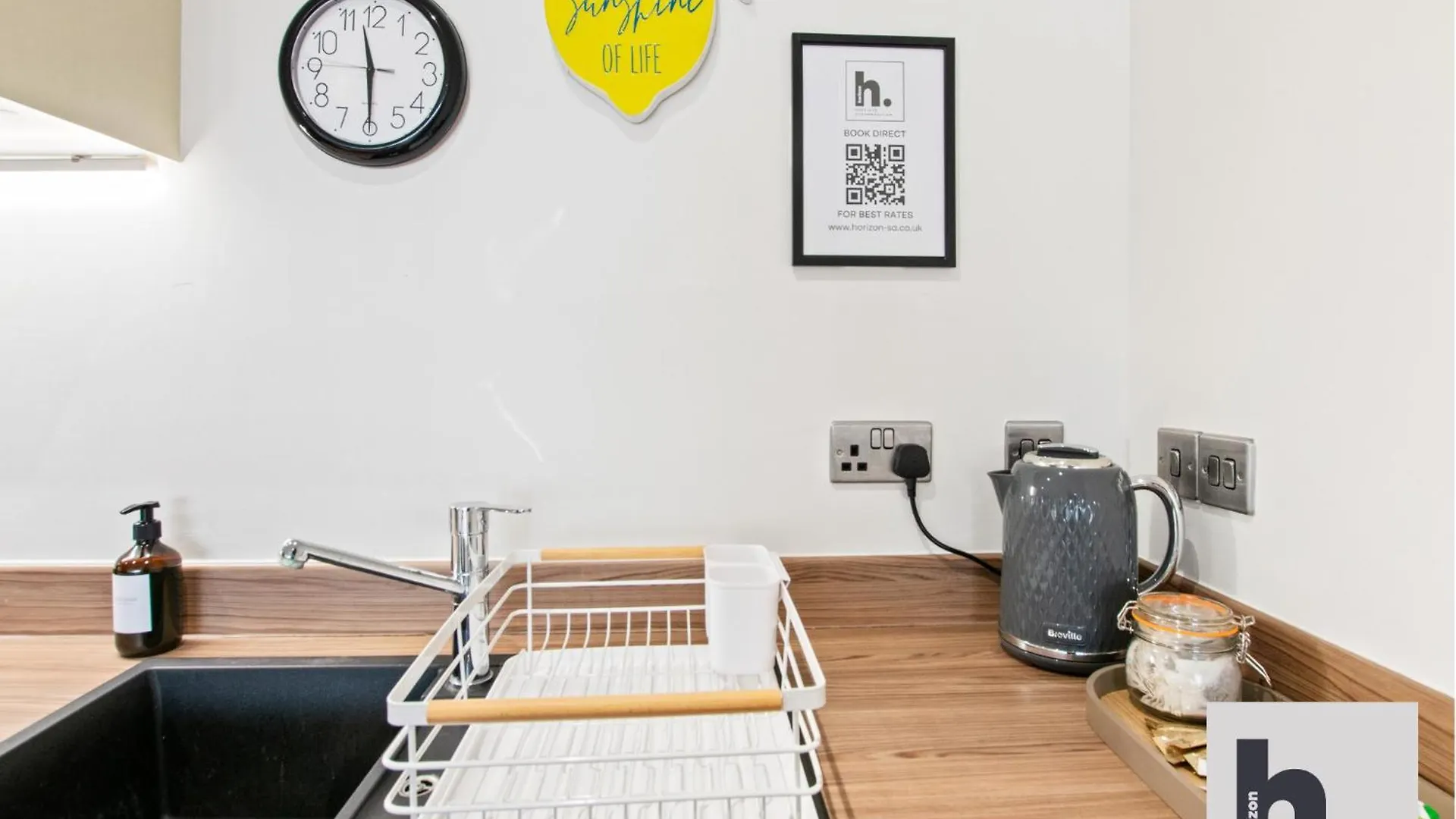 Apartment Contractors - City Centre - Free Parking - 20X Units Available Kingston upon Hull
